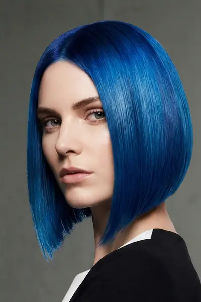Môj salón Bratislava - modré vlasy a strih bob