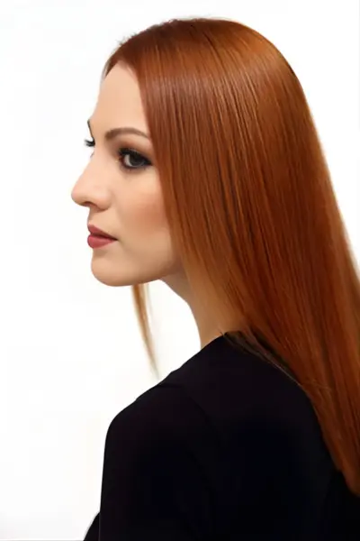 Nádherná medená farba vlasov z kaderníctva Môj salón Bratislava